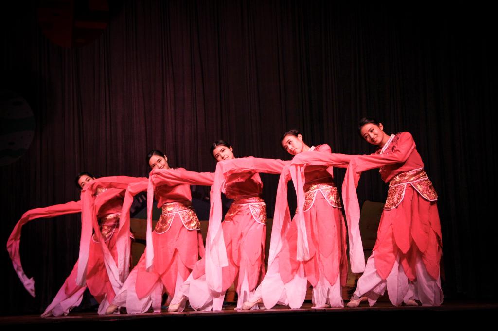 优美舞姿 古典意蕴