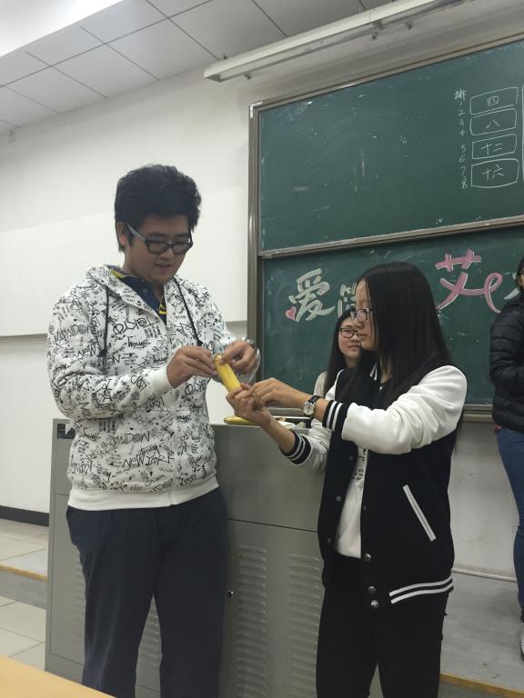 现场观众参与游戏