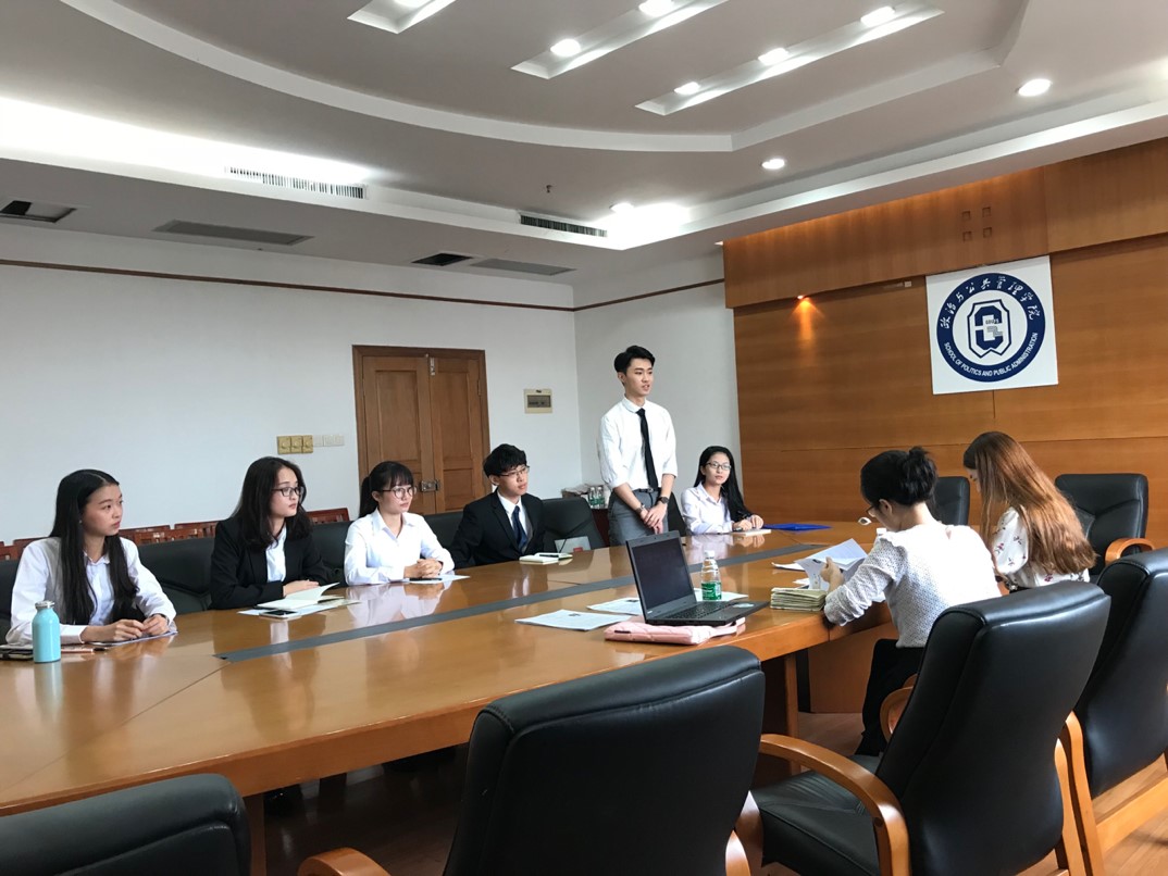 大四交换生师兄作自我介绍